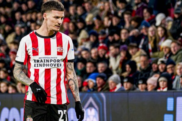 oficial dennis man continua sa primeasca vesti proaste la psv decizia antrenorului il vizeaza direct 6988cc6cb01e8