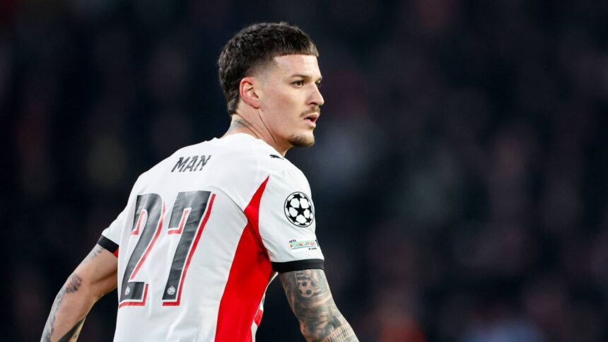 Evoluția lui Dennis Man, criticată de jurnaliștii olandezi 1 olandezii au analizat evolutia lui dennis man dupa victoria lui psv ce i au reprosat jurnalistii batavi 699ada4fdc306