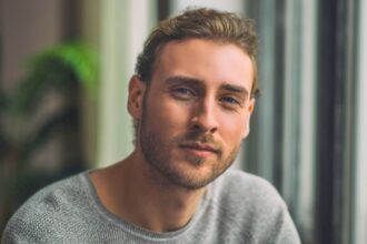 people who felt hard to love growing up often develop these 11 traits 698f615eef033