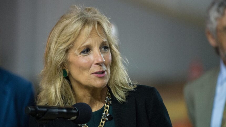 Soțul lui Jill Biden, acuzat de crimă în cazul soției 1 primul sot al lui jill biden fosta prima doamna a sua inculpat pentru crima victima era sotia sa 6983479da6242