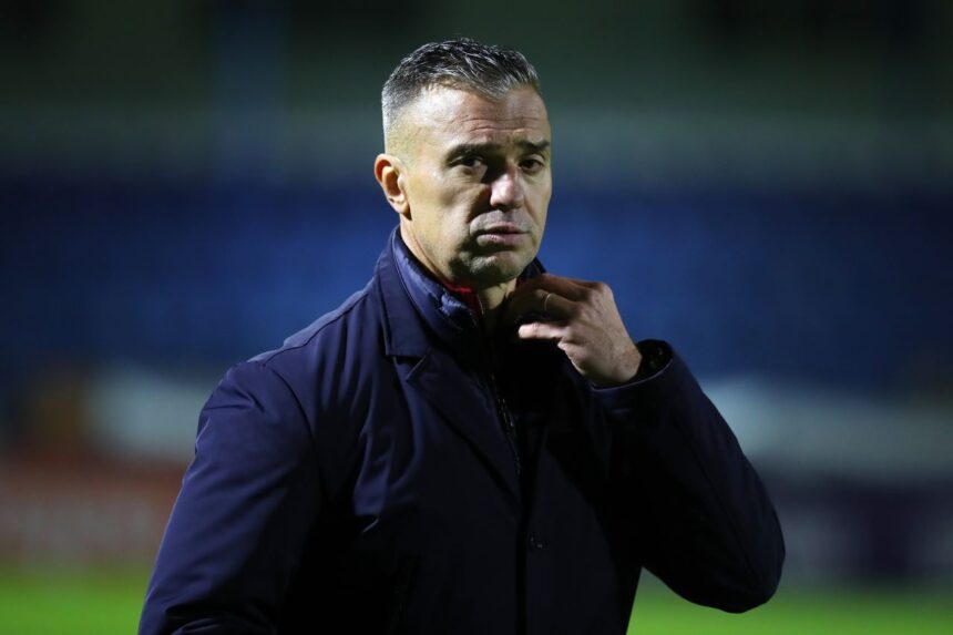 Pancu, reacție după eliminarea echipei lui Chivu 1 reactia lui pancu dupa ce echipa lui chivu a fost eliminata din liga au girofare in loc de capete 69a06ec8a79b8