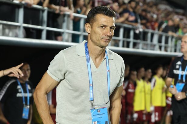 surpriza cine apare pe banca rapidista la meciul cu cfr cluj 698b78c709c85
