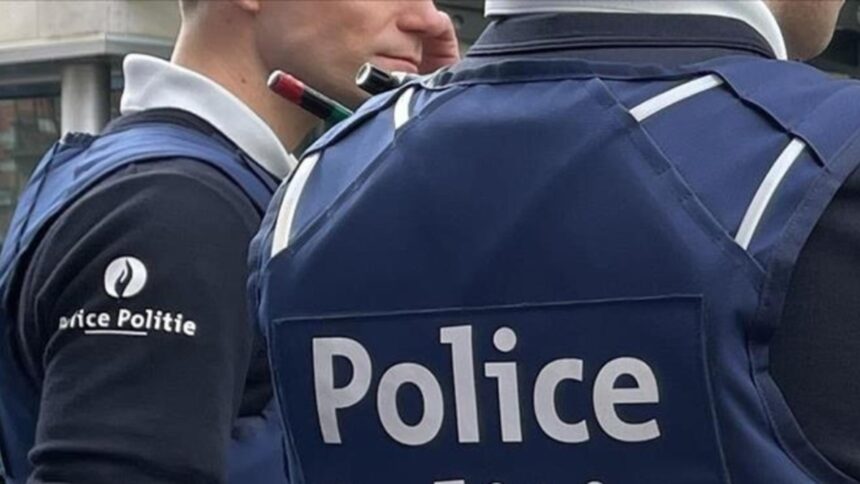 Adolescent incendiat de minori în Belgia, violență extremă 1 un adolescent de 15 ani a fost stropit cu benzina si incendiat de un grup de minori din belgia nu am mai vazut niciodata o asemenea violenta alerga in toate directiile tipand 6980ae1814448