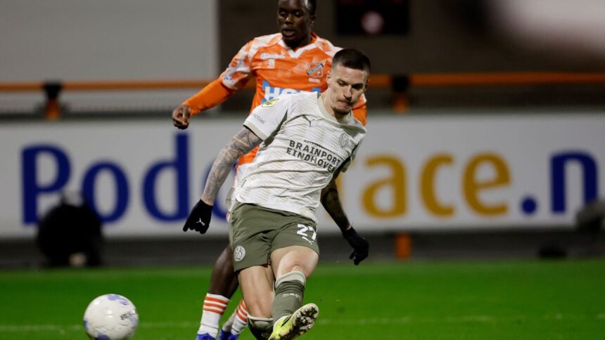 video dennis man a recidivat intrat de pe banca a inscris in surpriza de proportii din olanda 6990171b275f0