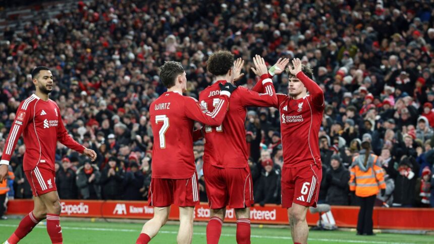 Liverpool înfruntă Brighton și câștigă cu 3-0 1 video exclusiv liverpool brighton 3 0 a fost in direct pe voyo lectie de fotbal pe anfield 6991733ddf3e0