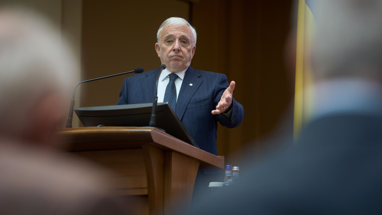 video mugur isarescu romania ar putea discuta despre adoptarea euro in aproximativ cinci ani daca deficitul bugetar scade sub 3 6995a64391c8c