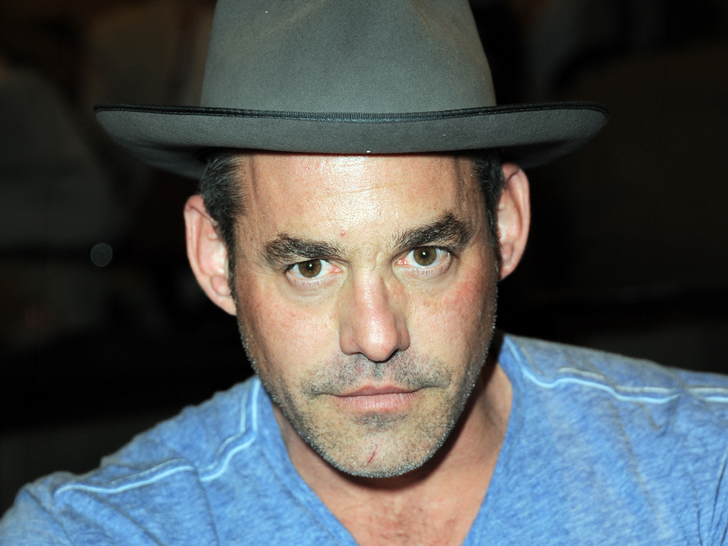 Nicholas Brendon, găsit mort în condiții misterioase 1 buffys nicholas brendons friend found him dead positioned as if asleep 69c45ea8967a2