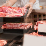 cum a evoluat productia de carne a romaniei in luna ianuarie 2026 diferente intre sectorul porcin avicol si cel bovin 69affab46ac33