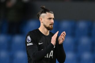 dragusin in fata unui scenariu catastrofal ce se intampla cu salariile de la tottenham in cazul unei retrogradari 69a83112cad46