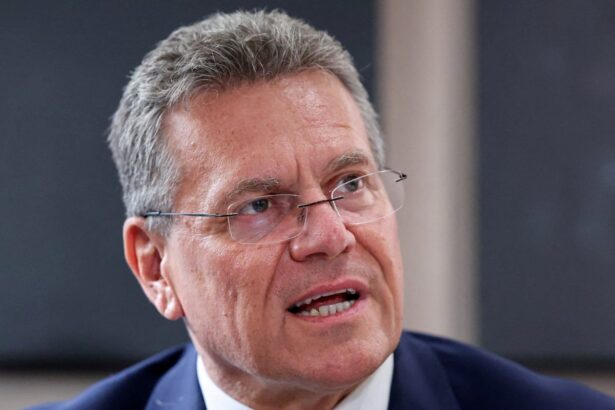 eu calls for urgent reboot in talks with uk to stop reset deal failing 69b8e110e63b9