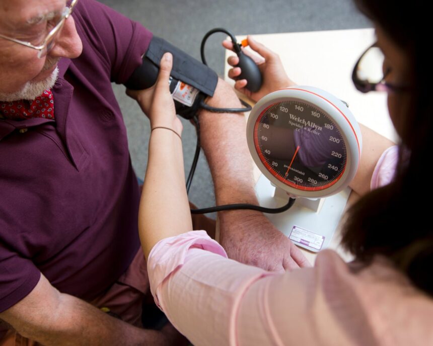 Lucrătorii din sănătate din UE resping planurile de deportare 1 eu healthcare workers say they refuse to be instruments in deportation plans 69c4d7339af24