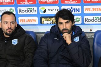 filipe coelho dupa primul esec al craiovei in play off sa vedem daca voi fi pe banca la meciul urmator 69b47ec517311