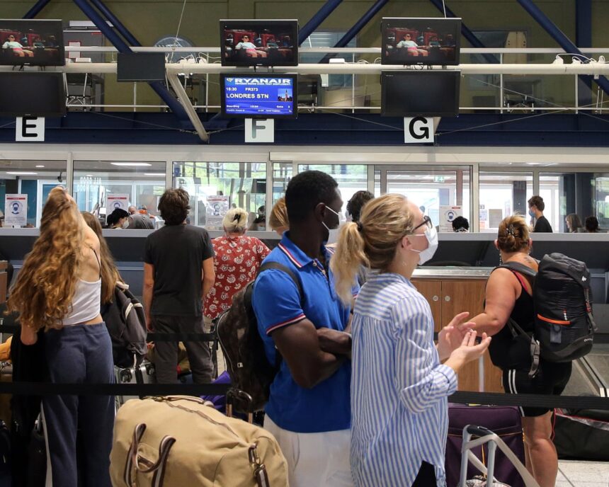 home office u turn will let some dual nationals use eu passport to enter uk 69b596934f438