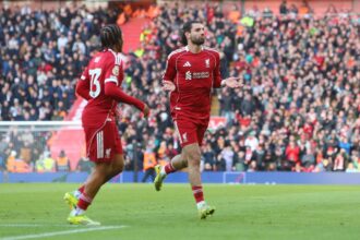 live video acum liverpool tottenham 1 0 e in direct pe voyo eurogol semnat de szoboszlai sub ochii lui dragusin 69b6e988d038d