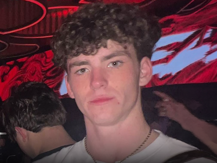 missing alabama student jimmy graceys wallet found in ocean off barcelona 69bc1ca1ee4ff