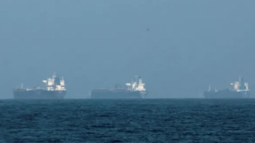 petrolier american in flacari dupa un atac al iranului in golful persic 69a93b791a374