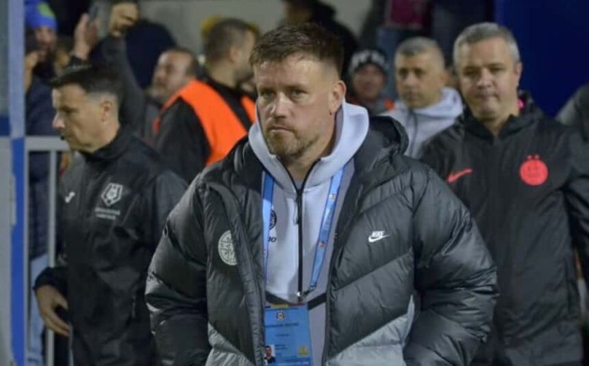 Pintilii recomandă închizătorul ideal pentru Lucescu 1 pintilii numeste inchizatorul pe care lucescu ar trebui sa mizeze in turcia romania eu pe el l as prefera 69c4349c33550