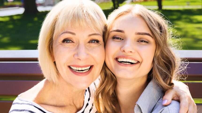 psychology says parents who stay close to their kids well into adulthood usually do these 7 things 69b58edb57290