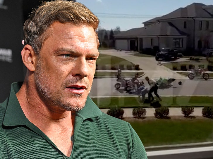reacher star alan ritchson did not instigate fight with neighbor sources 69c1312b4d670
