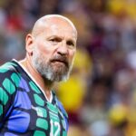 reactia lui bogdan stelea dupa ce ianis zicu si a laudat portarul stai usor 69b98c78ba04b