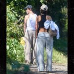 shawn mendes takes bathroom break on malibu stroll with bruna marquezine 69b6ecb9e4423