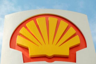shell ceos pay jumps 60 despite slump in oil firms profits 69b2a88c8afa0