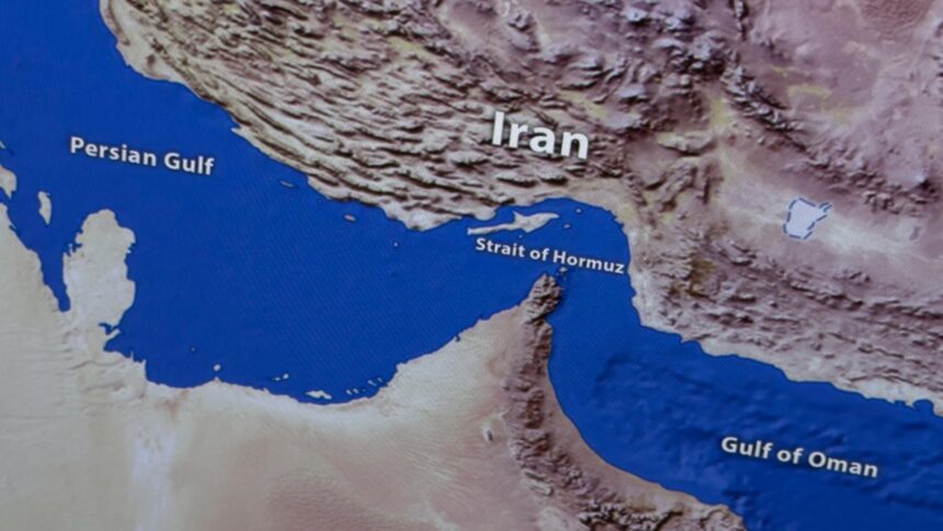 Gardienii Revoluției: Control total în Strâmtoarea Ormuz 1 tensiuni in golful persic gardienii revolutiei anunta ca au controlul total asupra stramtorii ormuz 69a7cf23aab73