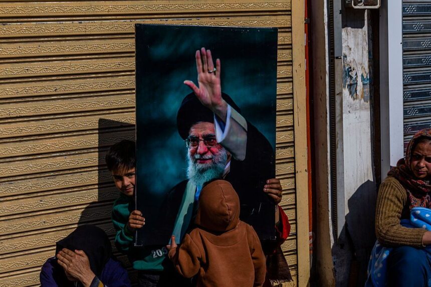 tensiuni la cupa asiei dupa moartea lui ali khamenei ce s a intamplat la conferinta nationalei iranului 69a54eb77352b