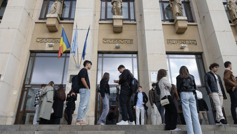 tinerii iesiti din sistemul de protectie sociala care studiaza sau lucreaza vor primi indemnizatie lunara pana la 26 de ani 69b165fa86d15