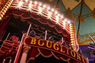 trapezes and artists worlds oldest circus restored to original glory in paris 69b64c18dae11