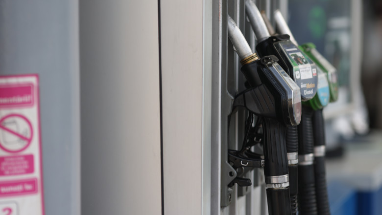 Guvernul ia în calcul măsuri pentru prețurile carburanților 1 video guvernul ar putea decide in zilele urmatoare masurile pentru a tine sub control preturile carburantilor variantele luate in calcul 69c104817fba6