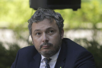 video razvan nicolescu despre piata energiei la gaze nu sunt motive de ingrijorare insa carburantii sunt expusi pietei externe 69a70424d0764