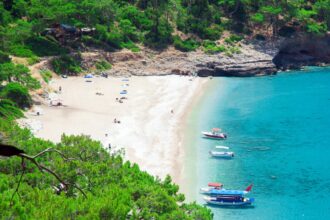 war prompts europeans to switch holidays away from eastern mediterranean 69b540f794553